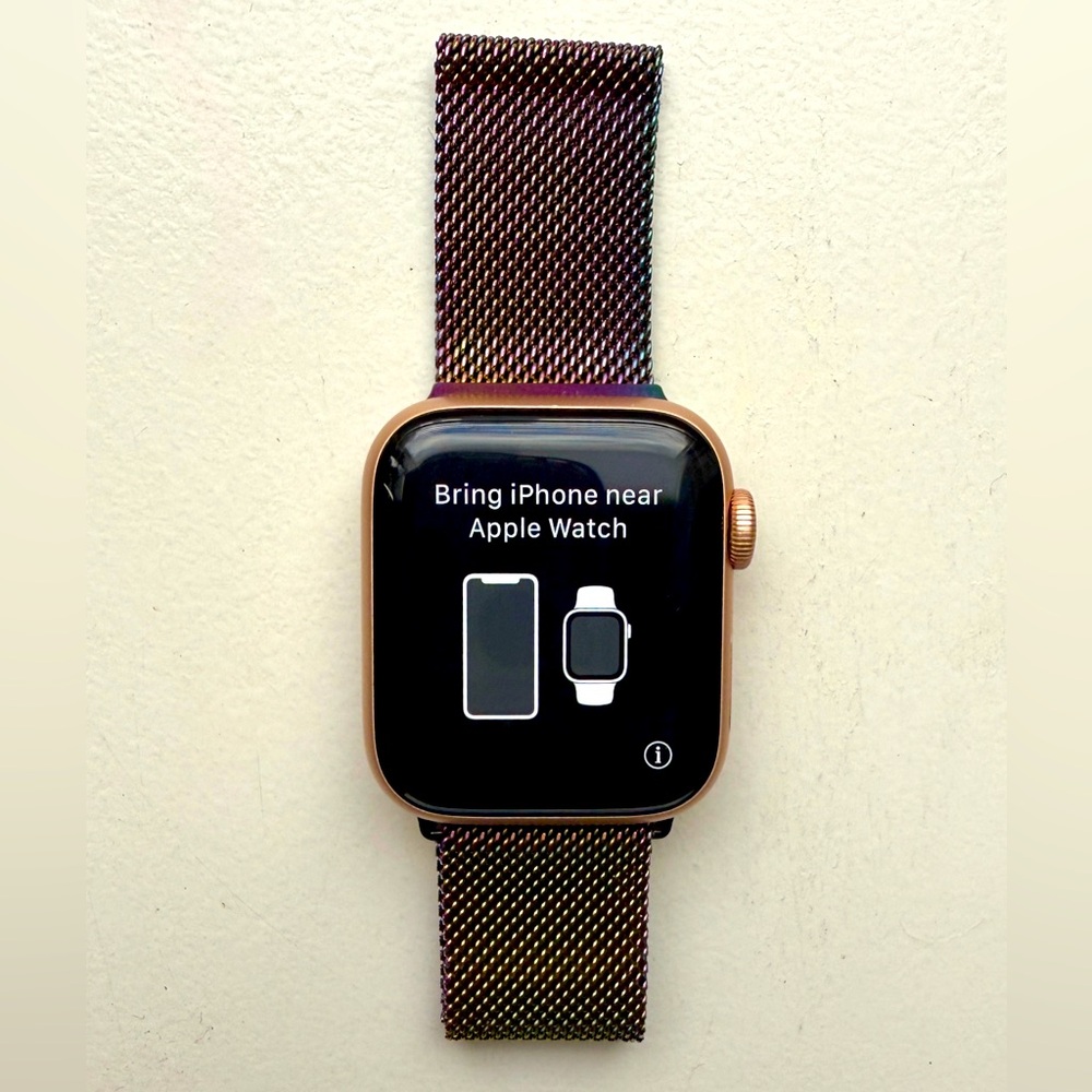Apple Watch Series 4 with GPS (40mm)